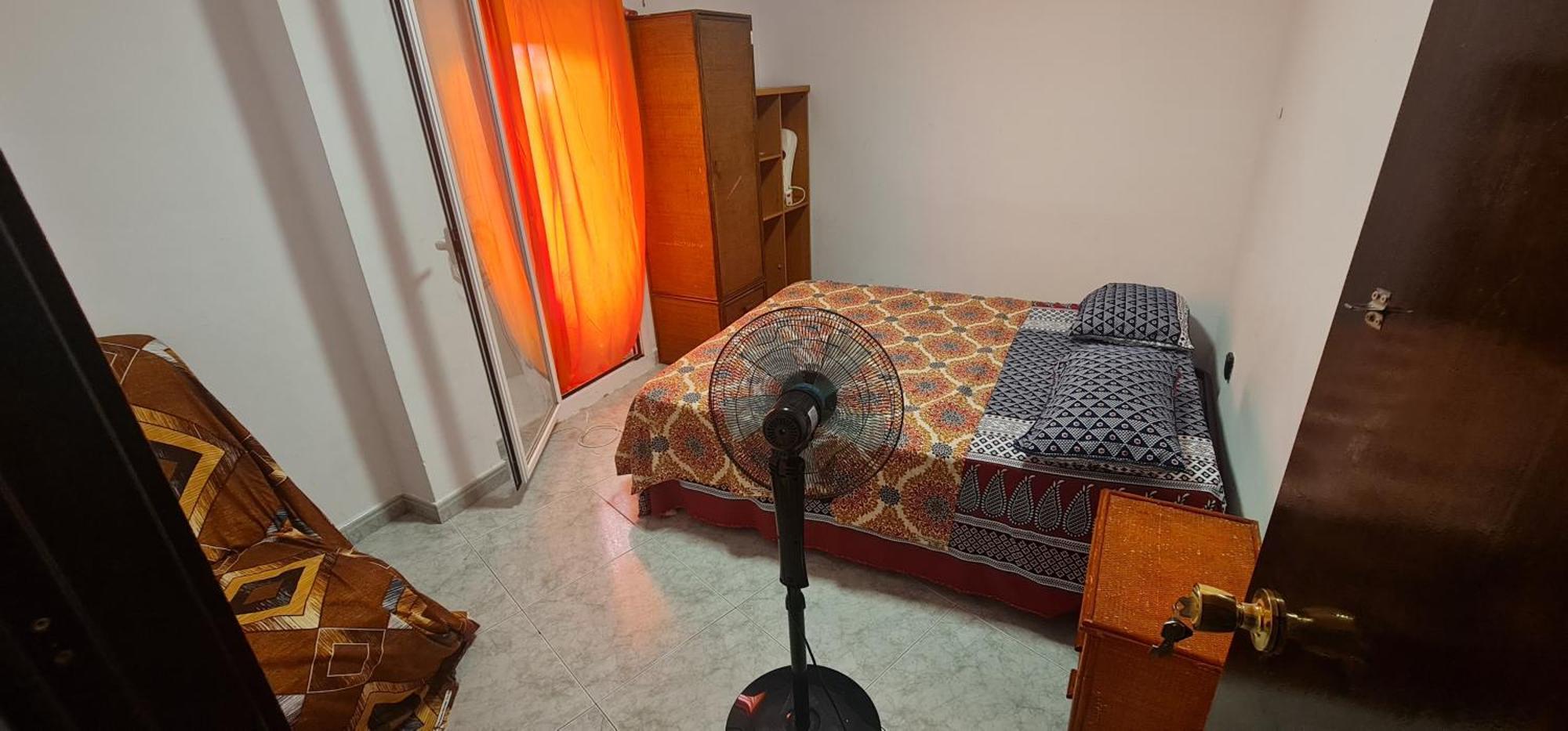 Sunny Room In A Shared Apartment In Rubí Exteriér fotografie